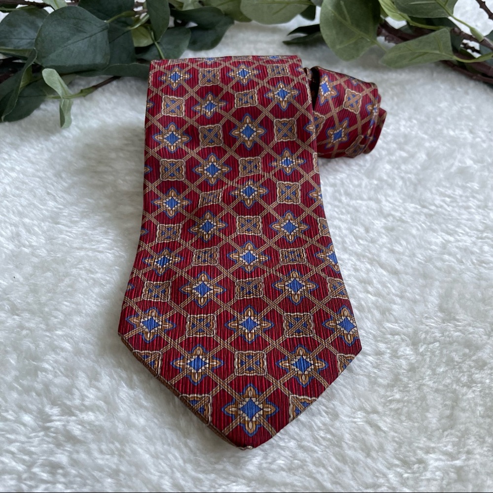 Jos. A. Bank Signature Gold Red and Blue Geometric Print Textured Silk T…
